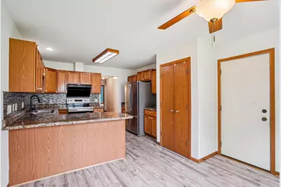 510 Oakridge Drive, Portage, WI 53901 - Photo 14