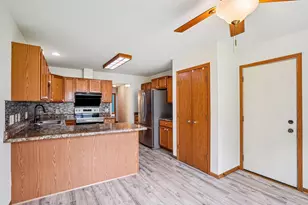 510 Oakridge Dr, Portage, WI 53901 - Photo 14