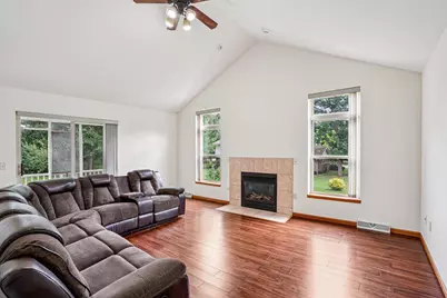 510 Oakridge Drive, Portage, WI 53901 - Photo 8