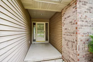 510 Oakridge Dr, Portage, WI 53901 - Photo 4