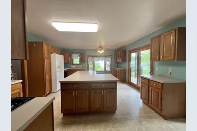 509 N Benton Street, Sparta, WI 54656 - Photo 10