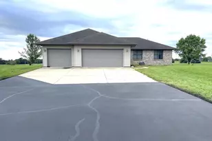 N5585 Shea Ln, Albany, WI 53502 - Photo 1