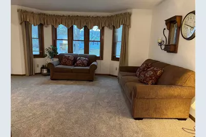 4302 Beilfuss Drive, Madison, WI 53704 - Photo 8