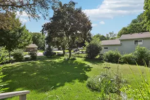 4302 Beilfuss Dr, Madison, WI 53704 - Photo 40