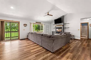 736 Fern St, Waupun, WI 53963 - Photo 14