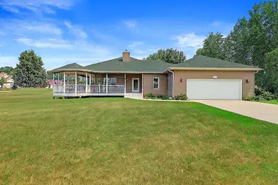1016 Eagle Lane, Poynette, WI 53955 - Photo 2