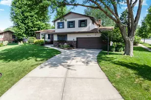 3716 Lexington Cir, Middleton, WI 53562 - Photo 70