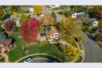 3716 Lexington Circle, Middleton, WI 53562 - Photo 6