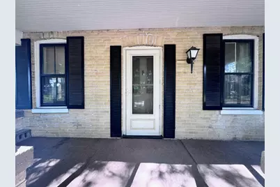 627 Prospect Avenue, Portage, WI 53901 - Photo 2