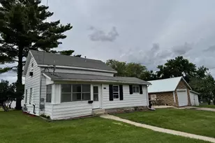 1625 10th Ave, Monroe, WI 53566 - Photo 1