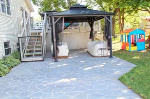 303 N Summit St, Albany, WI 53502 - Photo 8