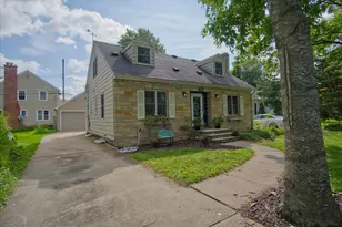 238 Kensington Dr, Madison, WI 53704 - Photo 44