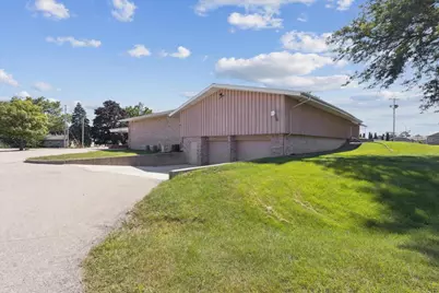 1125 E Cranston Road, Beloit, WI 53511 - Photo 8