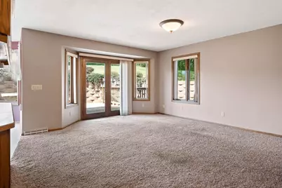 613 Mohawk Court, Waterloo, WI 53594 - Photo 6