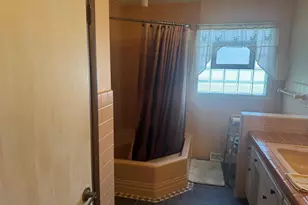 204 E South Railroad St, Kendall, WI 54638 - Photo 34