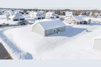 1833 E Kyle Circle, Beloit, WI 53511 - Photo 30