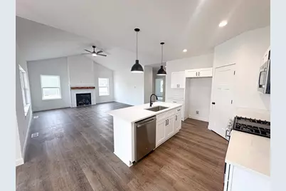 1815 E Kyle Circle, Beloit, WI 53511 - Photo 6