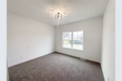 1815 E Kyle Circle, Beloit, WI 53511 - Photo 8