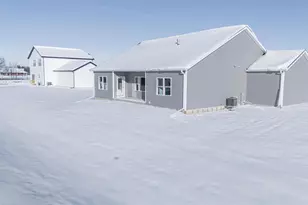 1739 E Kyle Circle, Beloit, WI 53511 - Photo 32