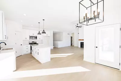 1739 E Kyle Circle, Beloit, WI 53511 - Photo 12