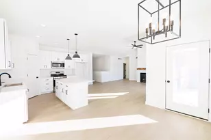 1739 E Kyle Circle, Beloit, WI 53511 - Photo 12