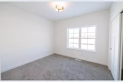 1739 E Kyle Circle, Beloit, WI 53511 - Photo 20