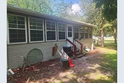 N5204 Meadow View Circle #L20, Green Lake, WI 54941 - Photo 2