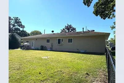 305 E Crocker Street, Fox Lake, WI 53933 - Photo 34