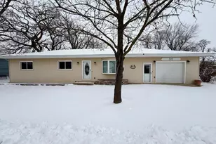 305 E Crocker St, Fox Lake, WI 53933 - Photo 2