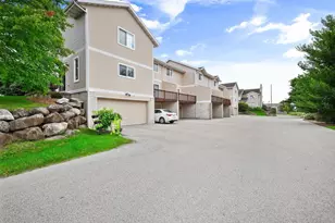 6973 Chester Dr, Madison, WI 53719 - Photo 28