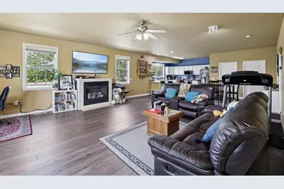 3097 Providence Street, Sun Prairie, WI 53590 - Photo 6