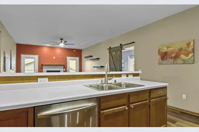 2817 Cimarron Trail, Madison, WI 53719 - Photo 12