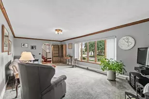 523 W Edgewater St, Portage, WI 53901 - Photo 16