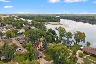 523 W Edgewater St, Portage, WI 53901 - Photo 76