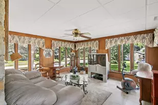 523 W Edgewater St, Portage, WI 53901 - Photo 18