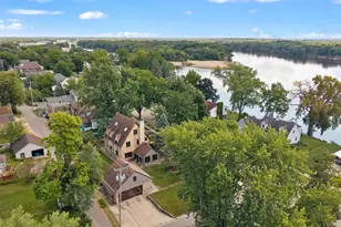 523 W Edgewater St, Portage, WI 53901 - Photo 72