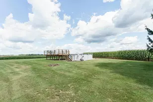 722 Maple Grove Rd, Edgerton, WI 53534 - Photo 6