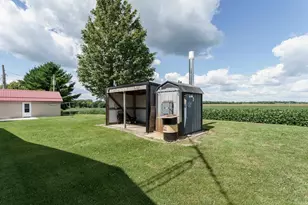 722 Maple Grove Rd, Edgerton, WI 53534 - Photo 12