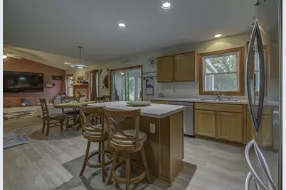 126 Deanna Drive, Janesville, WI 53536 - Photo 6