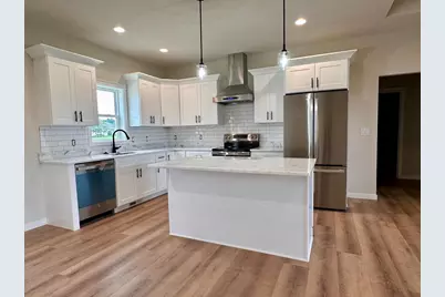 335 Eisenhower Court, Cuba City,  53807 - Photo 6
