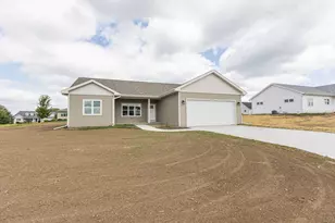 335 Eisenhower Ct, Cuba City,  53807 - Photo 2