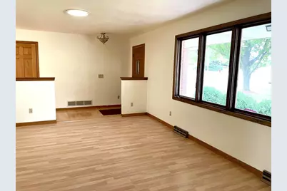 2654 20th Avenue, Monroe, WI 53566 - Photo 4