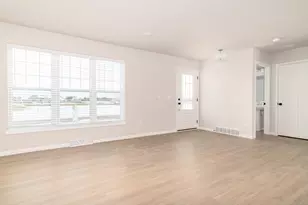 1833 Waverly Wy, Sun Prairie, WI 53590 - Photo 2