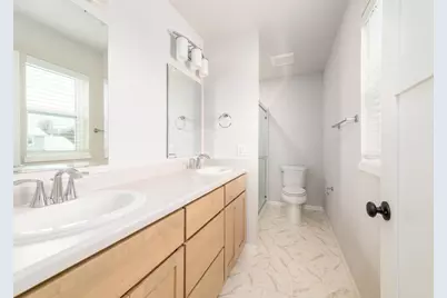 1833 Waverly Way, Sun Prairie, WI 53590 - Photo 10