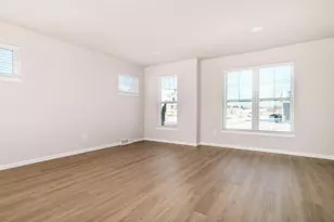 6401 Prairie Wood Dr, Mcfarland, WI 53558 - Photo 2