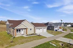 6683 Warner Farm Dr, DeForest, WI 53532 - Photo 2