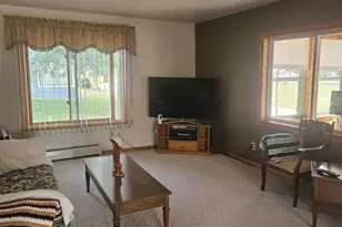 401 Spencer St, Woodman,  53827 - Photo 10