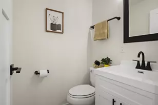 517 Isle Royal Dr, Madison, WI 53705 - Photo 16