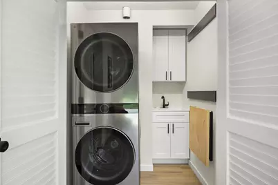 517 Isle Royal Drive, Madison, WI 53705 - Photo 10