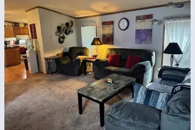 W211N11782 Hilltop Circle, Germantown, WI 53022 - Photo 6